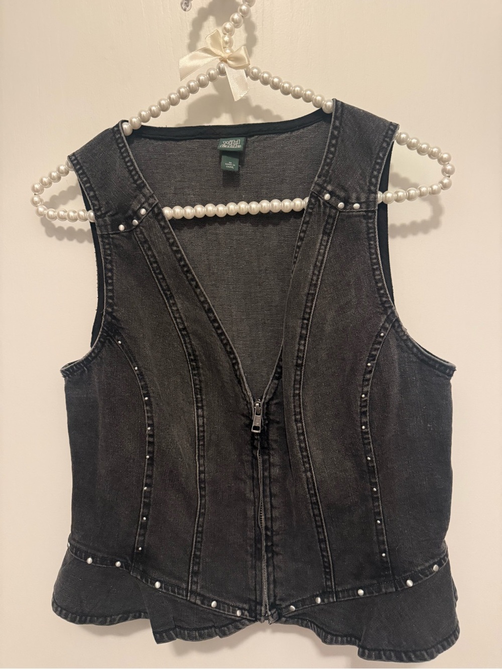 Wild Fable Black Denim Studded Zip-Front Women's Vest. Size Medium.